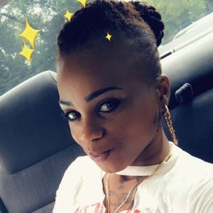 Meet your Posher, Yvonne